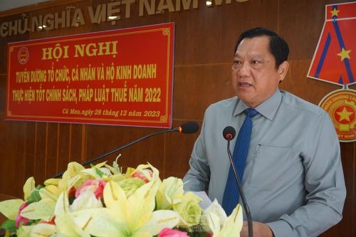 Tuyên dương 186 tổ chức, cá nhân, hộ kinh doanh nộp thuế tốt