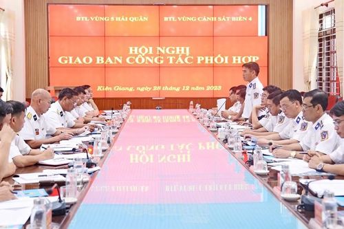 Phối hợp bảo vệ bình yên biển, đảo