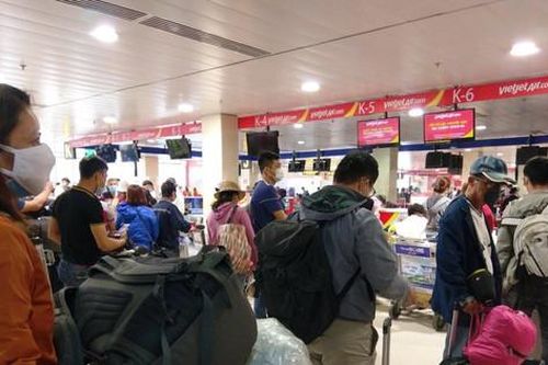 Thành phố Hồ Chí Minh tăng cường phương tiện phục vụ người dân dịp Tết 2024