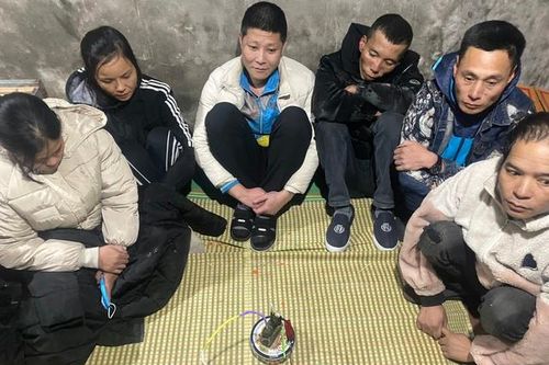 Bắt 6 nam nữ sử dụng ma túy trong phòng trọ