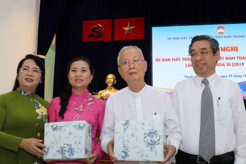 Tăng cường giám sát, phản biện đối với những vấn đề 'nóng'