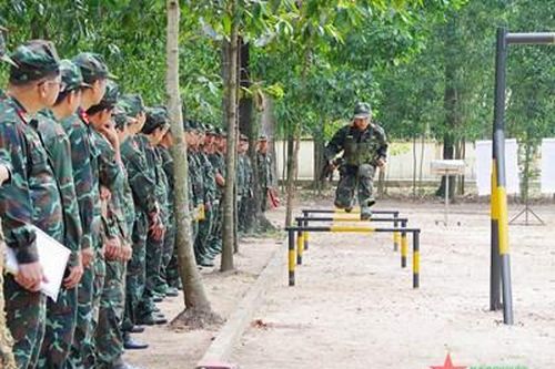Sư đoàn 7 (Quân đoàn 4) tập huấn cán bộ huấn luyện giai đoạn 1 năm 2024