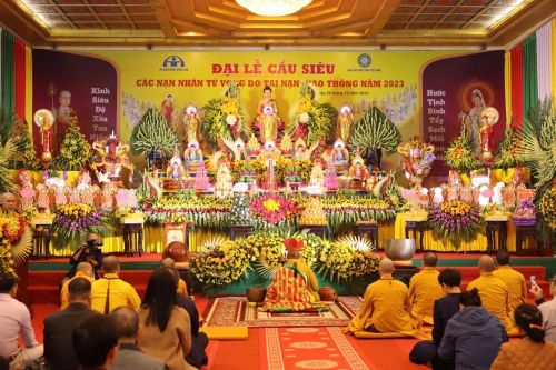 Đại lễ cầu siêu cho các nạn nhân tử vong do tai nạn giao thông