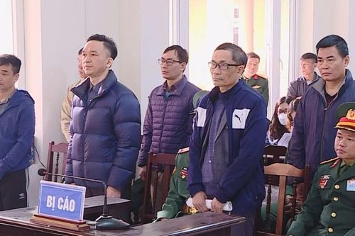 Phan Quốc Việt nhận mức án 25 năm tù