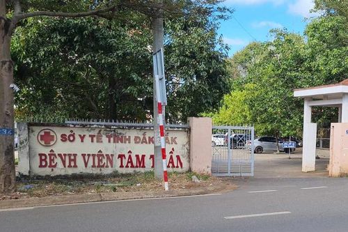 Bác sĩ bệnh viện tâm thần bị bắt quả tang khi nhận tiền người bệnh
