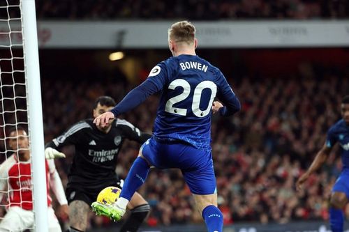 Arsenal tức giận vì bàn thua tranh cãi, VAR cũng 'bó tay'