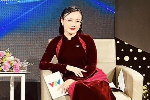 BTV Hoài Anh đẹp đằm thắm, NSND Lan Hương 62 tuổi vẫn trẻ trung không ngờ