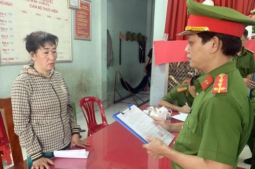 Phê chuẩn bắt giữ người phụ nữ làm giả hồ sơ đất đai để chiếm đoạt tiền