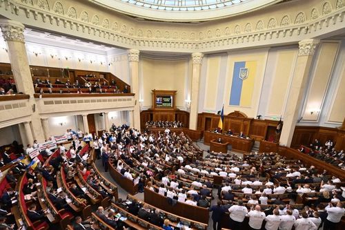 Quốc hội Ukraine đặt ưu tiên xích lại gần EU và NATO trong năm 2024