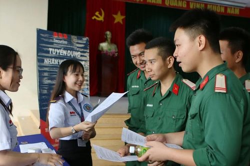 Hơn 4.000 việc làm cho quân nhân xuất ngũ tại Thành phố Hồ Chí Minh