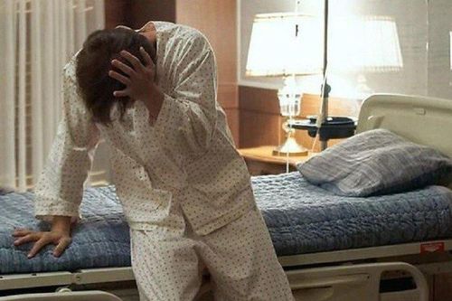 Nam thanh niên bị điếc đột ngột vì thói quen thường gặp ở người trẻ