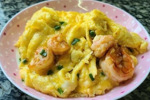 Làm tôm chiên trứng lạ miệng, cách làm đơn giản, nhanh gọn, ăn với cơm bao nhiêu cũng hết!