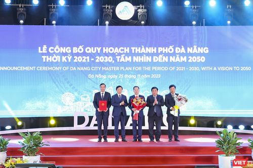 Kỳ 2: Những cú hích mạnh mẽ để TP tăng tốc