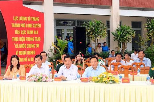 Lễ xuất quân các hoạt động Tết quân- dân năm 2024 ở TP. Long Xuyên