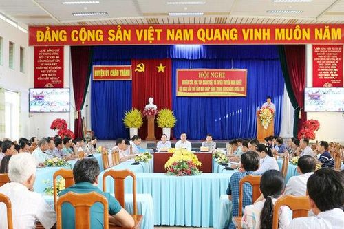 Nghiên cứu, học tập, quán triệt Nghị quyết Hội nghị lần thứ tám Ban Chấp hành Trung ương Đảng khóa XIII