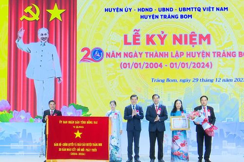 Huyện Trảng Bom kỷ niệm 20 năm thành lập
