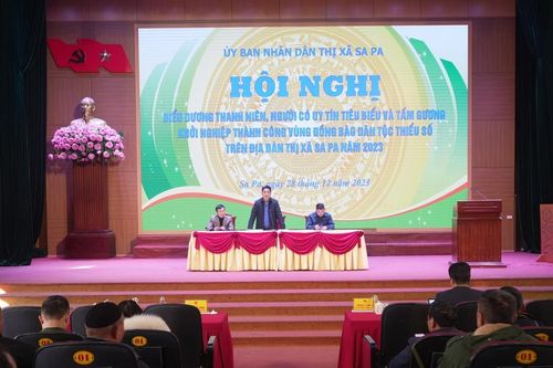 Biểu dương 40 gương cá nhân tiêu biểu vùng đồng bào dân tộc thiểu số
