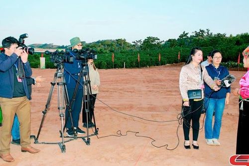Từ kỹ thuật viên đến nghề làm báo