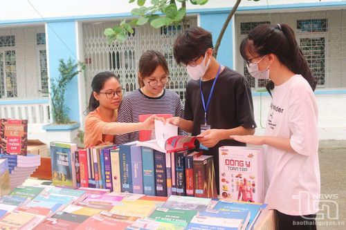 Luân chuyển gần 76.000 lượt sách