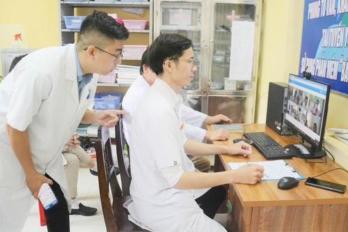 Bác sĩ cho mọi nhà