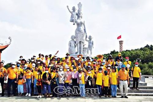 Ðổi thay trên quê hương Ngọc Hiển