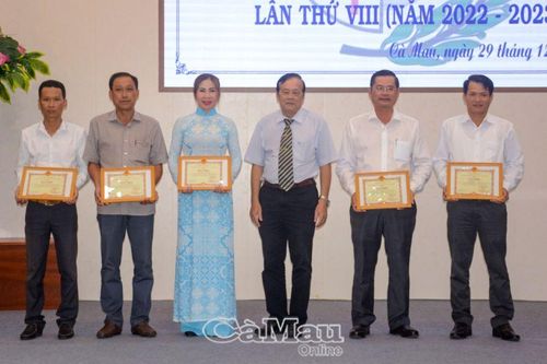 Trao 24 giải thưởng Sáng tạo kỹ thuật tỉnh lần thứ VIII