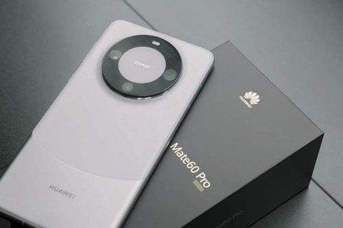 Huawei đạt doanh thu gần 100 tỷ USD