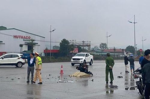 Tai nạn giao thông mới nhất 30/12/2023:Nam thanh niên tử vong tại nút giao 'tử thần'