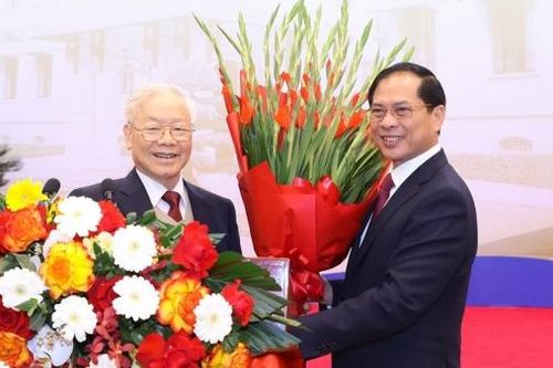 Reuters: Ngoại giao mang 'bản sắc cây tre' đưa Việt Nam sang giai đoạn phát triển cao hơn