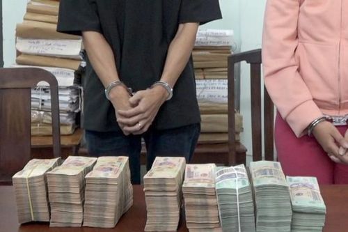 TPHCM 24/7: Bất ngờ về băng cướp dùng súng cướp ngân hàng; Công an vào cuộc vụ nữ sinh lớp 10 tử vong dưới hồ bơi