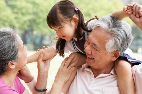 Những hiểu lầm thường gặp về dinh dưỡng cho người cao tuổi