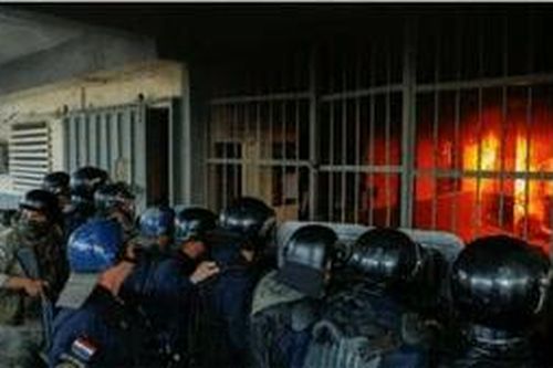 Uruguay: Tù nhân phóng hỏa trong phòng giam, ít nhất 2 tù nhân thiệt mạng