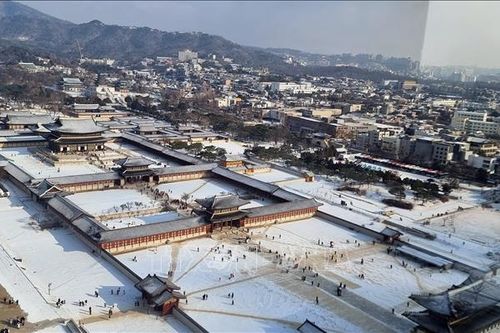 Hàn Quốc cảnh báo tuyết rơi dày tại vùng thủ đô Seoul