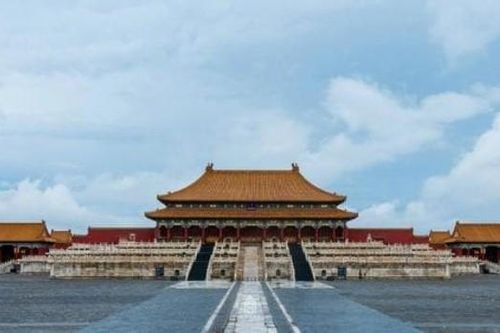 Tại sao Tử Cấm Thành ban đầu đóng cửa lúc 5 giờ chiều? Vì những bài học 61 năm trước quá sâu sắc