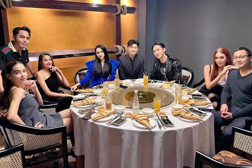 Hương Giang được hội bạn 'chịu chơi' tặng quà sinh nhật: Hết một cây vàng, lại đến loạt hàng hiệu đắt đỏ