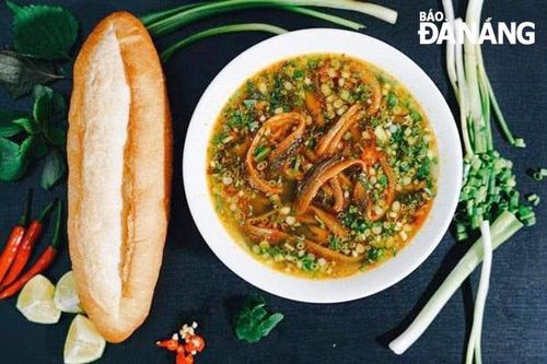 Ấm bụng với cháo lươn