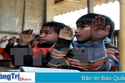 Bảo đảm điều kiện ăn, ở, sinh hoạt, học tập cho học sinh vùng đồng bào dân tộc thiểu số