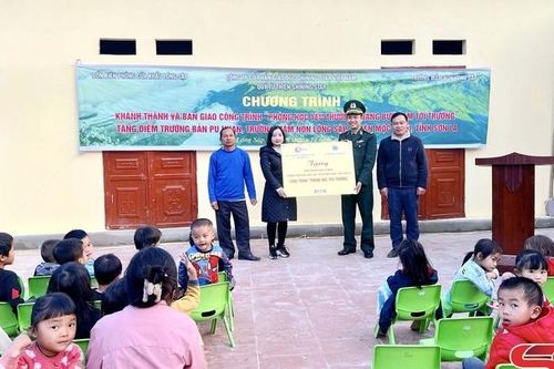 Khánh thành 'Phòng học yêu thương – nâng bước em tới trường' tại điểm trường Pu Nhan