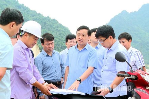 '3 cùng' với Dân
