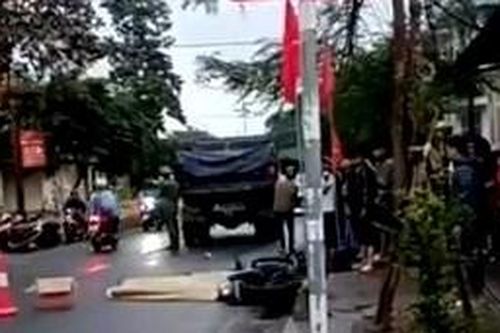 Tai nạn giữa xe tải ben và mô tô, 1 học sinh tử vong tại chỗ