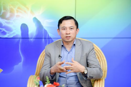 PGS.TS.Bác sĩ Hoàng Bùi Hải: Hai việc cần làm ngay khi phát hiện người bị đột quỵ