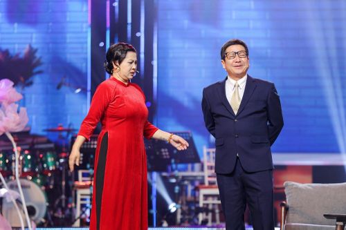 NSƯT Chí Trung đem nỗi niềm 'sếp về hưu' lên sân khấu