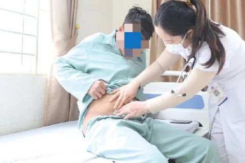 Tưởng viêm đường tiết niệu, sốc nặng khi bác sĩ kết luận ung thư tuyến tiền liệt