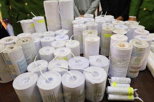 Học làm pháo trên mạng, 3 học sinh chế 59 quả pháo 'khủng'
