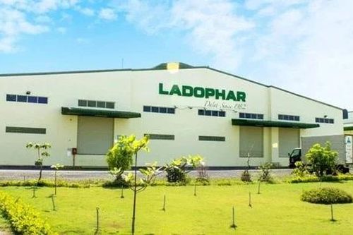 Biến động thượng tầng tại Dược Lâm Đồng liên quan nhóm Louis Holdings