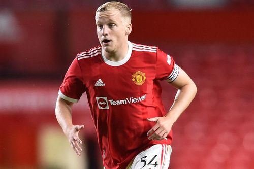 Tương lai Van de Beek được giải quyết