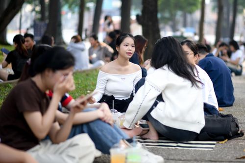 Cà phê ngày cuối năm 2023