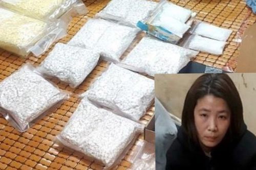 Bắt 'nữ quái' ở Long Biên, thu giữ gần 8kg ma túy tổng hợp
