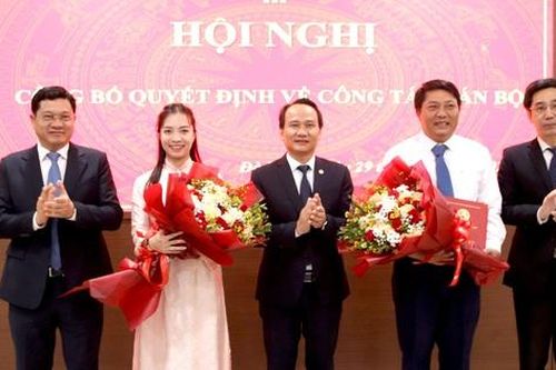 Bổ nhiệm Phó Giám đốc Sở, Phó Chánh Văn phòng đoàn ĐBQH và HĐND thành phố