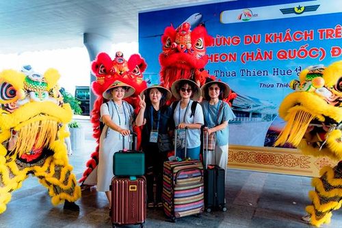 Du lịch Thừa Thiên Huế phục hồi tốt, khách quốc tế tăng mạnh
